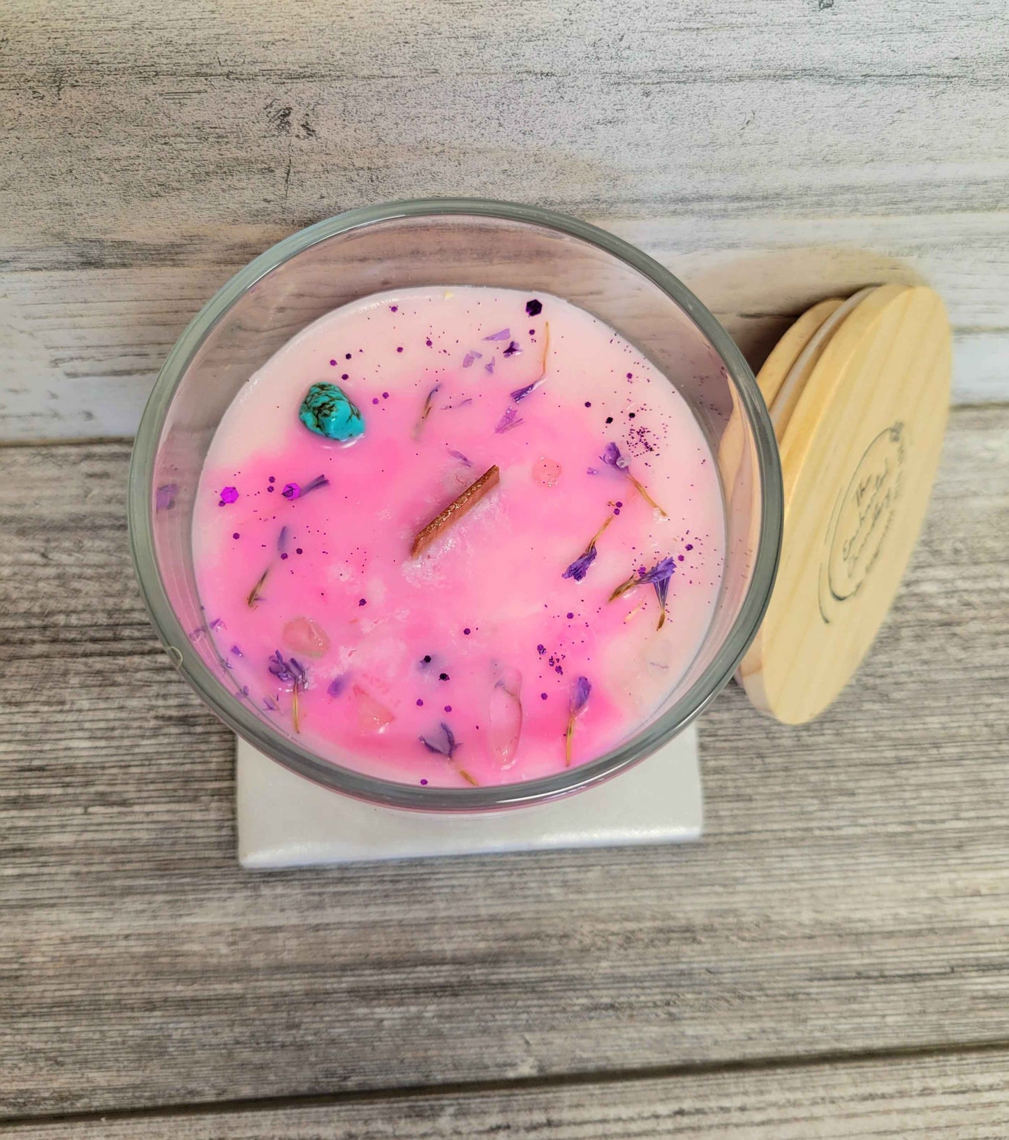 Pink Paradise – Scented Soy Candle | Wooden Wick, Clean-Burning (6 oz)