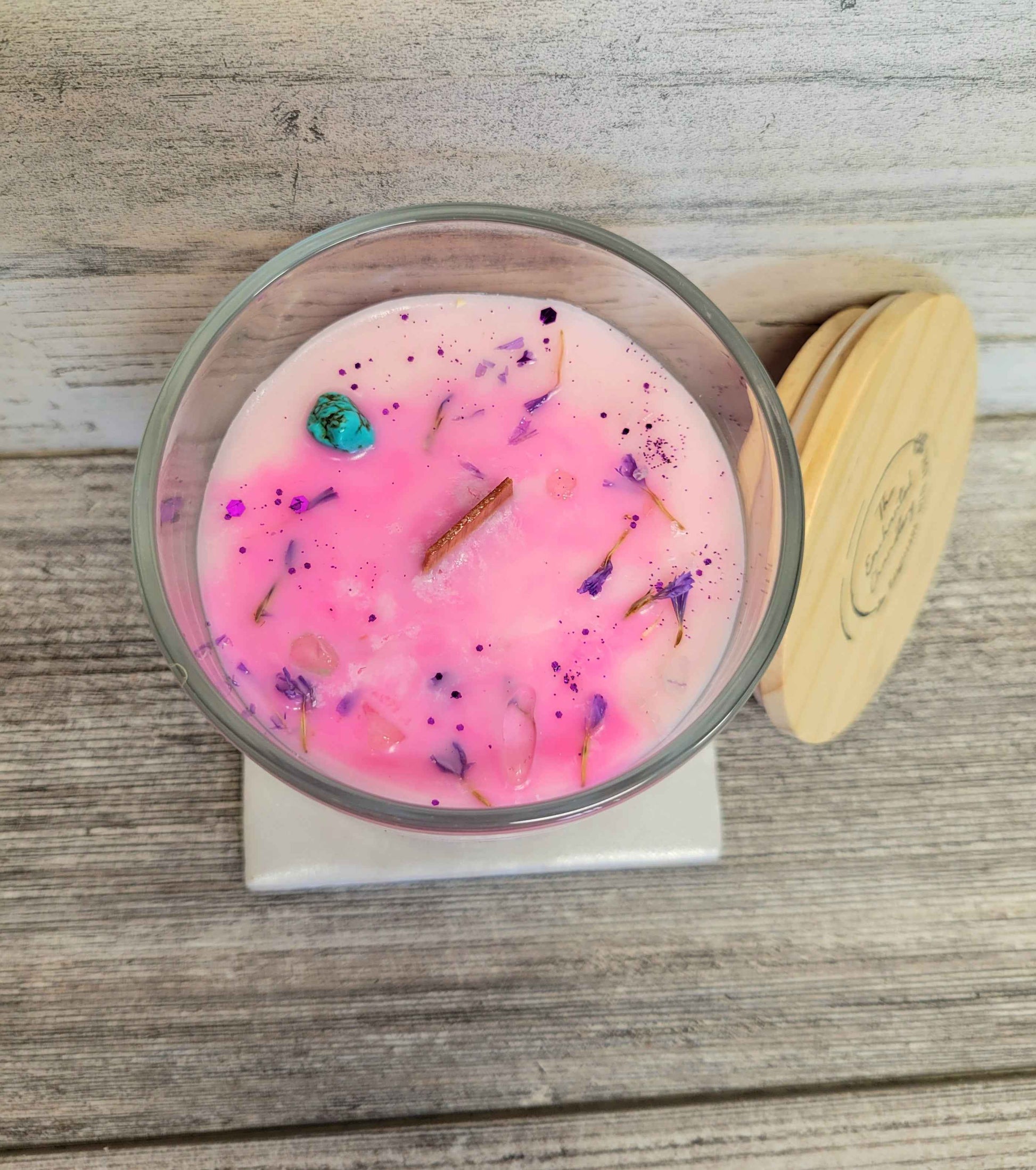 Pink Paradise – Scented Soy Candle | Wooden Wick, Clean-Burning (6 oz)