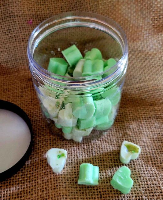 Heart-Shaped Soy Wax Tarts – Herbal Infused | Long-Lasting Eco-Friendly Fragrance | 100% Soy Wax