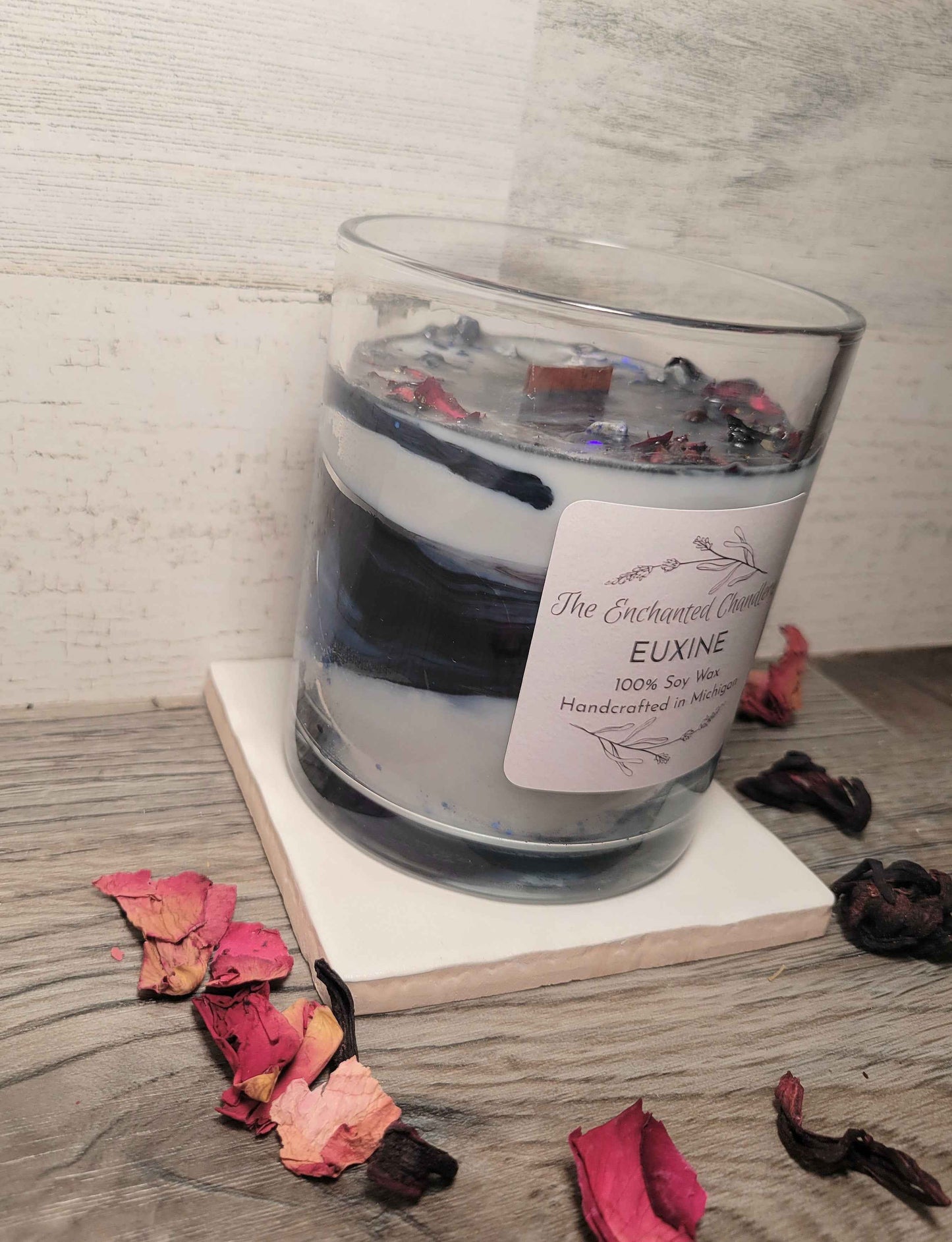 Euxine – Scented Soy Candle | Wooden Wick, Clean-Burning (6 oz)