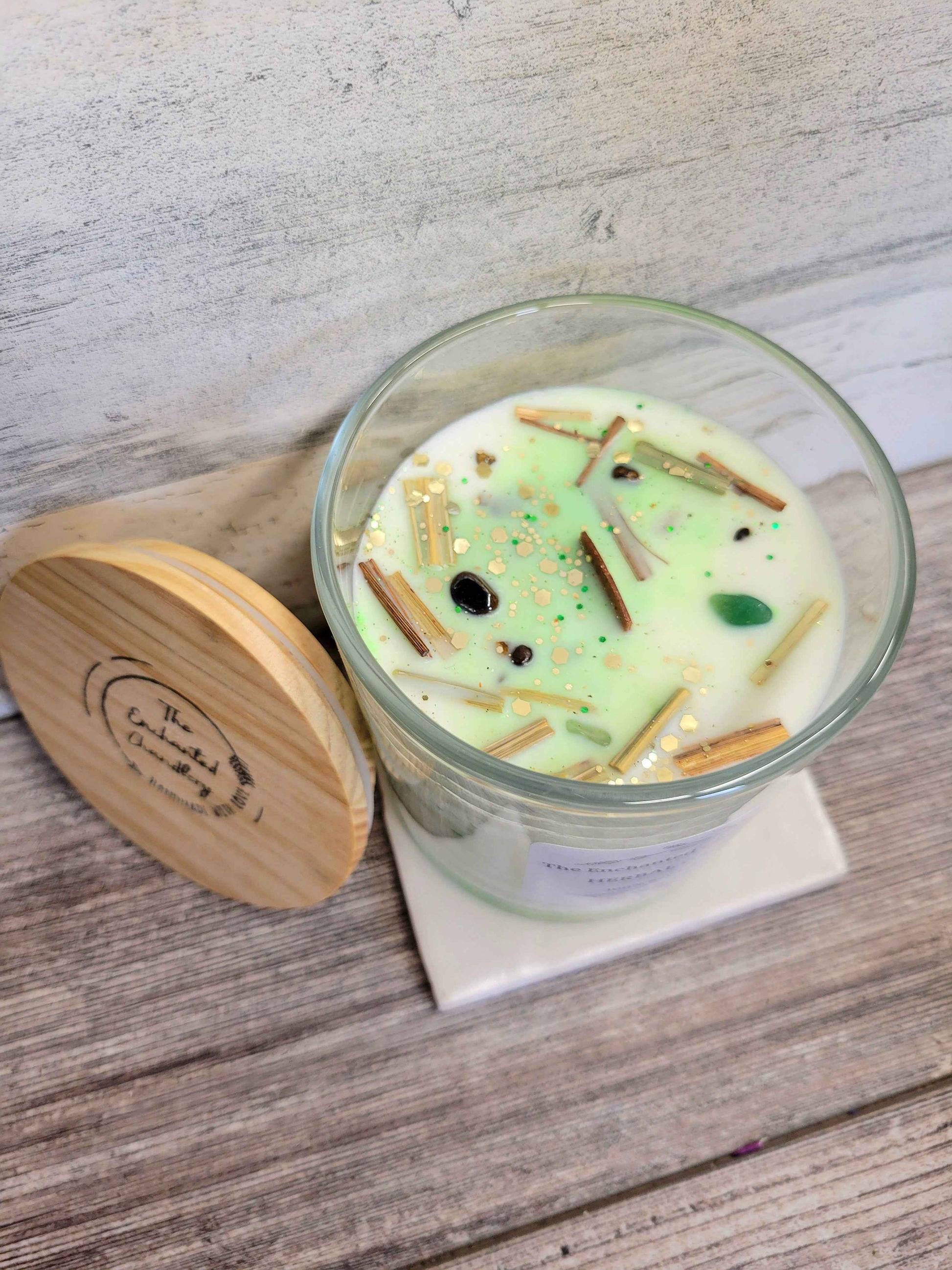 Herbal Oasis – Scented Soy Candle | Wooden Wick, Clean-Burning (6 oz)
