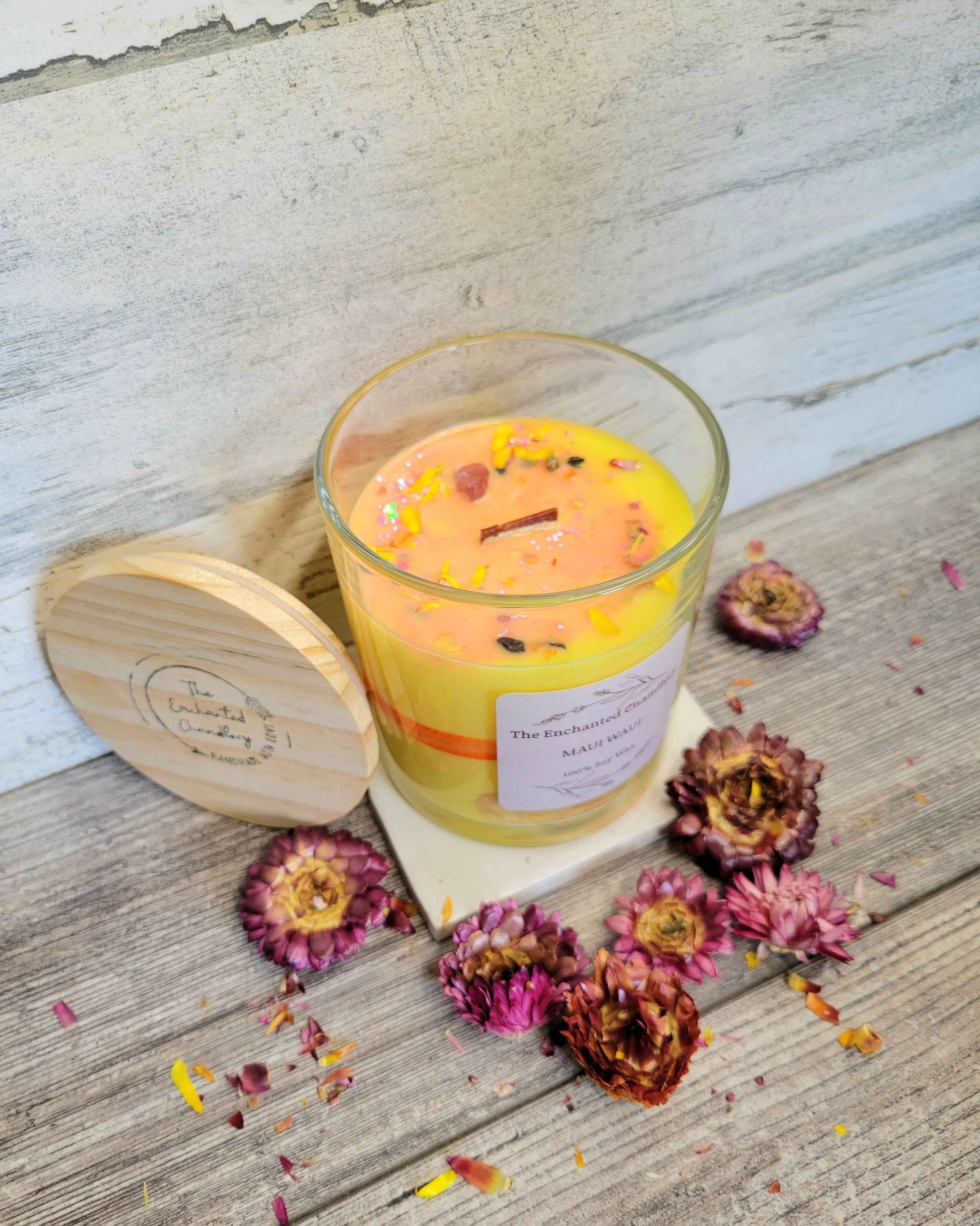 Maui Waui – Scented Soy Candle | Wooden Wick, Clean-Burning (12 oz)