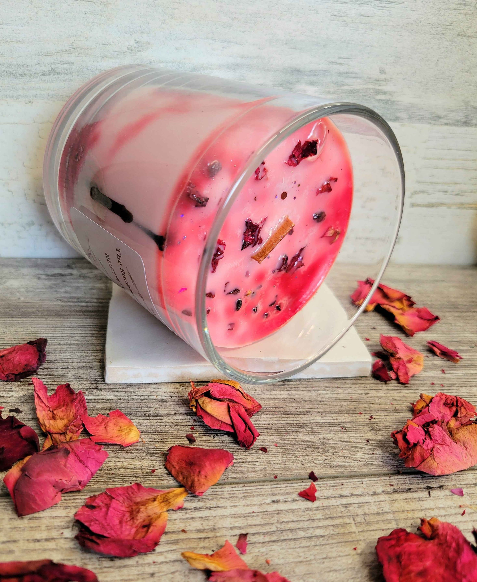 Rustic Romance – Scented Soy Candle | Wooden Wick, Clean-Burning (12 oz)