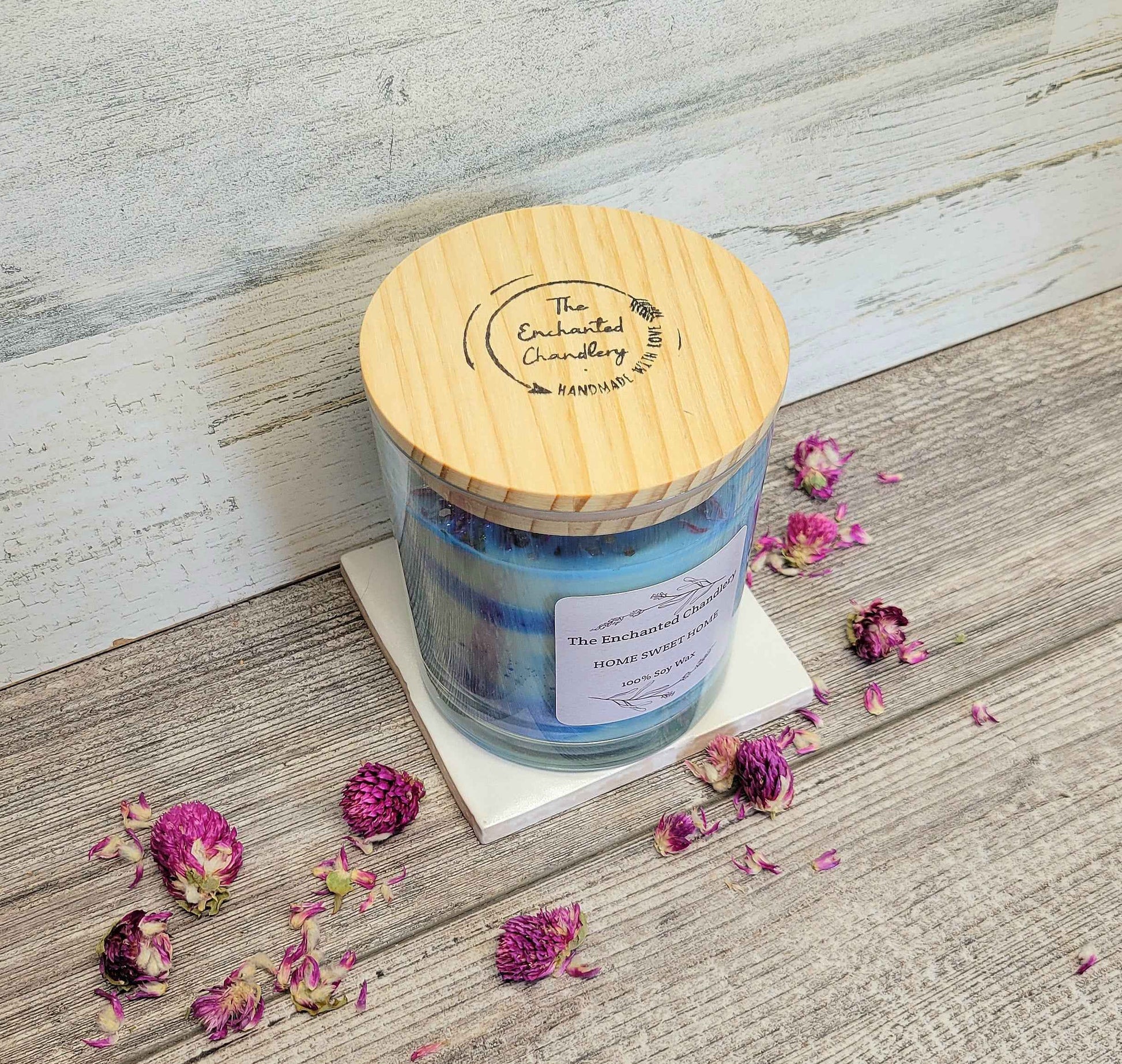 Home Sweet Home – Scented Soy Candle | Wooden Wick, Clean-Burning (6 oz)