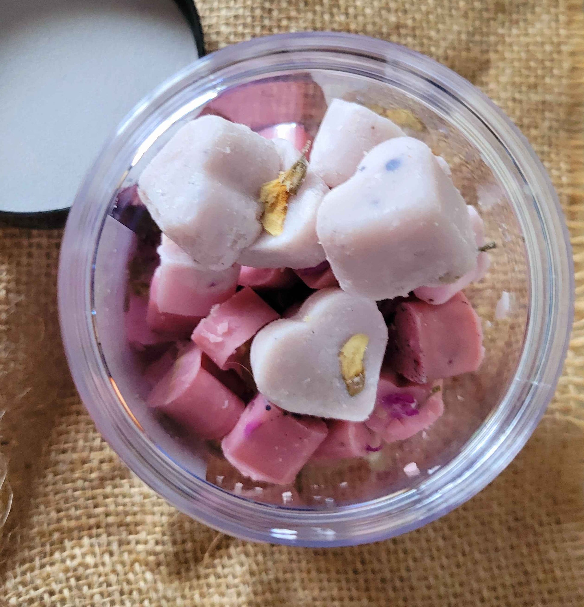 Heart-Shaped Soy Wax Tarts – Herbal Infused | Long-Lasting Eco-Friendly Fragrance | 100% Soy Wax